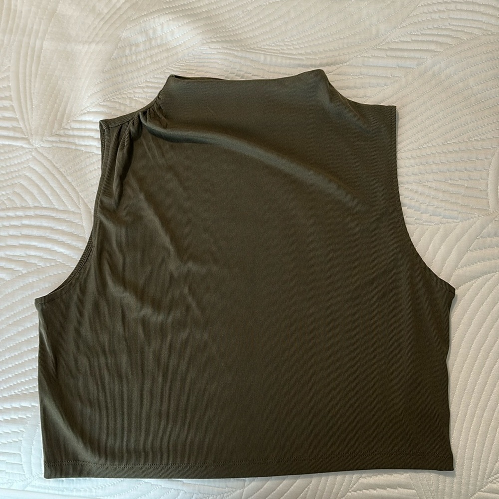 H&M green top